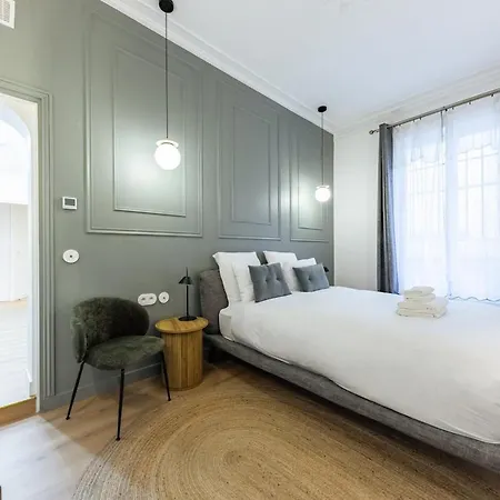 Apartment Luxury Rivoli 4 Bed 3,5 Bath By De Bhv *