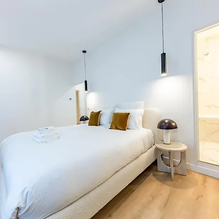 Apartment Luxury Rivoli 4 Bed 3,5 Bath By De Bhv Paris