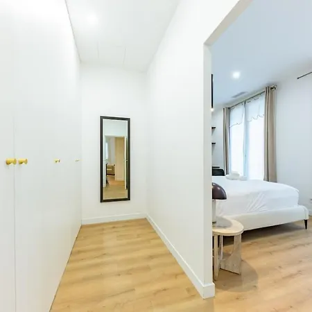 Luxury Rivoli 4 Bed 3,5 Bath By De Bhv