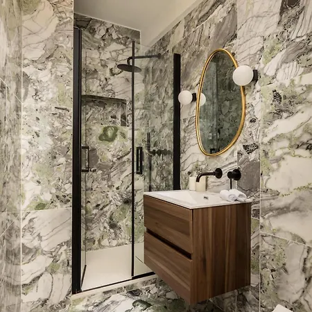 Luxury Rivoli 4 Bed 3,5 Bath By De Bhv Paris